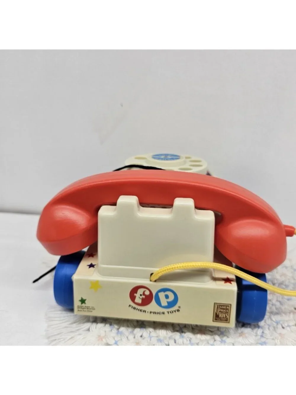 Fisher Price 2009 Chatter Telephone Phone Pull Toy with Moving Eyes